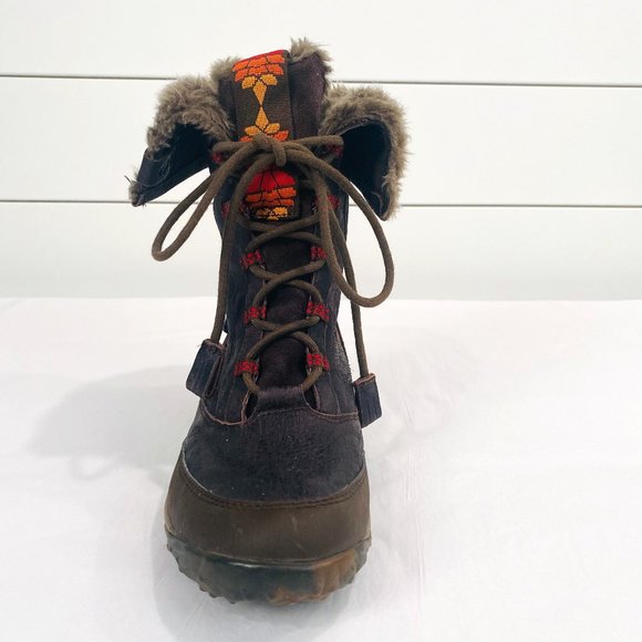 Cushe Allpine Cone Winter Boots (Women's) - Picture 2 of 8